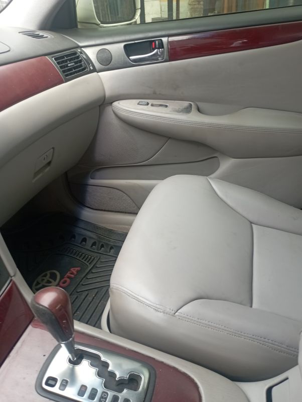 Thumbnail 4 of 2004 Lexus ES LE